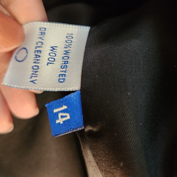 Austin Reed worsted wool black jacket blazer size 14, gold buttons, made in USA. - Picture 3 of 7